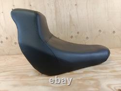 2018-22 OEM Harley-Davidson FXLRS Softail Low Rider Solo Seat P52000496 OEM (u2)