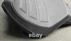 (52) Genuine Harley Davidson Fat Boy Dual Seat 52000322 2018 onwards