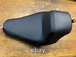 Genuine Harley Davidson 2021 Softail Rider Seat Saddle H880301AE02433 P53000496