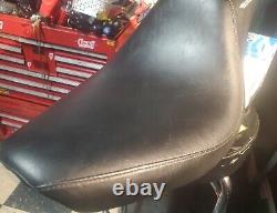 Genuine Harley Davidson Dyns Badlander 2 Up Rider Passenger Seat Rdw-92/61-0067