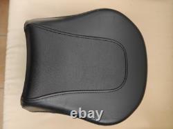 Genuine Harley Davidson FLFB Sundowner Solo and Passenger Seats and Fitting Kit Genuine Harley Davidson FLFB Sundowner Solo and Passenger Seats and Fitting Kit