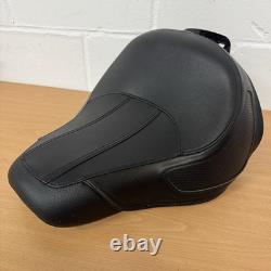 Genuine Harley Davidson Softail Deluxe FLDE Front Rider Seat 2018-2021 R4R1-325