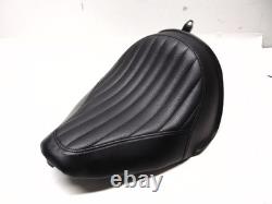 Genuine Harley-Davidson Softail Slim FLS Blackline FXS Riders Seat Tuck & Roll
