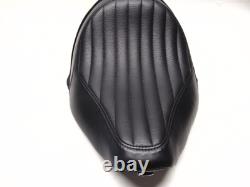 Genuine Harley-Davidson Softail Slim FLS Blackline FXS Riders Seat Tuck & Roll