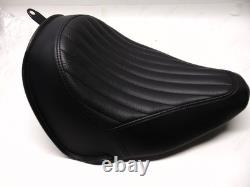 Genuine Harley-Davidson Softail Slim FLS Blackline FXS Riders Seat Tuck & Roll