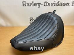 Genuine Harley-Davidson Softail Slim Solo Rider SEAT 52000031A