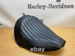 Genuine Harley-Davidson Softail Slim Solo Rider SEAT 52000031A
