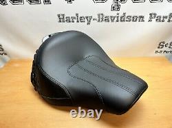 Genuine Harley-Davidson Softail Solo Seat Rider SEAT Milwaukee-Eight 52000271