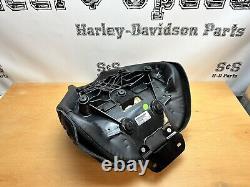 Genuine Harley-Davidson Softail Solo Seat Rider SEAT Milwaukee-Eight 52000271