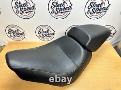 Genuine Harley-Davidson Softail SportGlide Two-up Dual SEAT 52000357