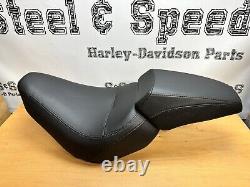 Genuine Harley-Davidson Softail SportGlide Two-up Dual SEAT 52000357