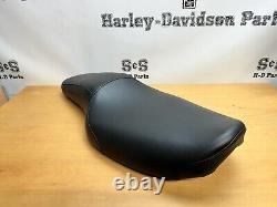 Genuine Harley-Davidson Sportster XL Badlander SEAT Dual Two-up 52136-98