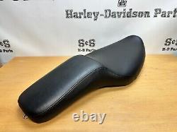 Genuine Harley-Davidson Sportster XL Badlander SEAT Dual Two-up 52136-98