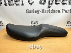 Genuine Harley-Davidson Sportster XL Badlander SEAT Dual Two-up 52136-98