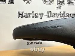 Genuine Harley-Davidson Sportster XL Badlander SEAT Dual Two-up 52136-98
