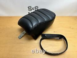 Genuine Harley-Davidson Sportster XL PILLION SEAT Tuck And Roll 52400127