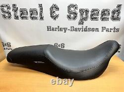 Genuine Harley-Davidson Touring Badlander Two-up SEAT 52067-08A