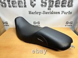 Genuine Harley-Davidson Touring Badlander Two-up SEAT 52067-08A