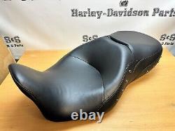 Genuine Harley-Davidson Touring DUAL SEAT Low Profile Studded 52000038