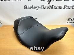 Genuine Harley-Davidson Touring Road / Street Glide ST Solo SEAT 52000634