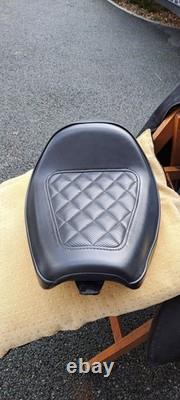 Great Condition Harley-Davidson Sportster Iron 1200 Oem Seat