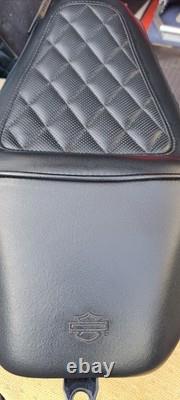 Great Condition Harley-Davidson Sportster Iron 1200 Oem Seat