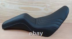HARLEY 18-later FLSB, FXLR, FXLRS, FXLRST Switchback Seat U Stitch