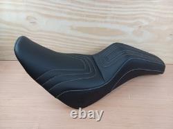 HARLEY 18-later FLSB, FXLR, FXLRS, FXLRST Switchback Seat U Stitch