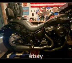 HARLEY DAVIDSON'2-Up BADLANDER SEAT' lovely condition Black Part No5200030