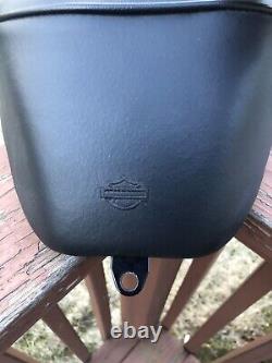 HARLEY DAVIDSON GENUINE SPORTSTER Cafe SOLO SEAT P/N 52000200 Gently Used