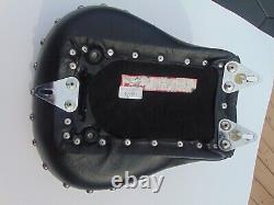 HARLEY DAVIDSON studded MUSTANG SEAT 222767 1984 thru 1999 soft tail 175509