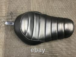 Harley Davidson 2018 Sportster Iron Solo Ribbed Seat P52000195 (17461 ShF5)
