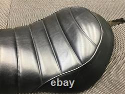 Harley Davidson 2018 Sportster Iron Solo Ribbed Seat P52000195 (17461 ShF5)