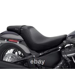 Harley-Davidson Badlander Seat, 2-Up Clean Smooth 52000300