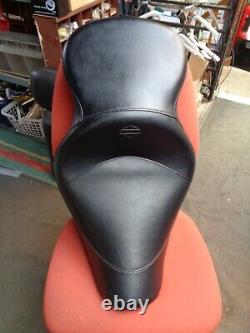 Harley-Davidson Dual Seat for Softail Twin Cam 2000 & Up. B1076