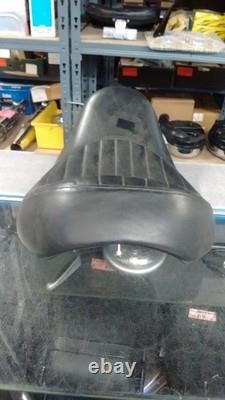 Harley-Davidson Dyna 2006-2017 Models, Ribbed Solo Seat