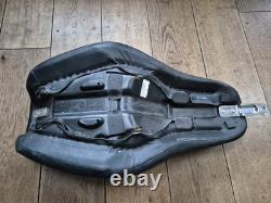 Harley Davidson Dyna 2010 Fat Bob Dual Seat Saddle