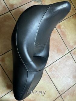 Harley Davidson FLHX Seat