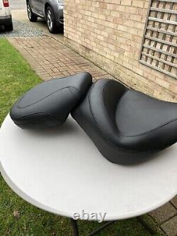 Harley Davidson FLS FXS Mustang Wide Vintage Solo Seat + Pillion Seat 76752