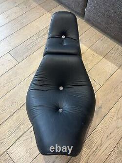Harley Davidson FXSTC Softail Custom Twin Saddle Seat Padded Inc Backrest 048972