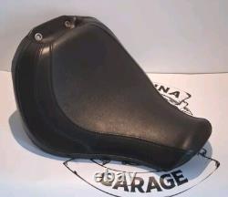 Harley Davidson Fat Boy FLFB Softail Rider Solo Seat Pn 52000333