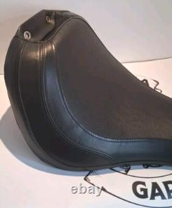 Harley Davidson Fat Boy FLFB Softail Rider Solo Seat Pn 52000333