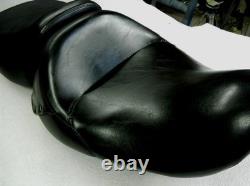 Harley Davidson GENUINE DYNA TOURING SEAT WITH HARLEY DAVIDSON LOGO 118976