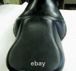 Harley Davidson GENUINE DYNA TOURING SEAT WITH HARLEY DAVIDSON LOGO 118976