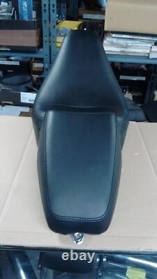 Harley-Davidson Genuine FLFB Softail Dual Seat Part No P52000270 2019 Up