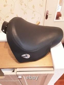 Harley-Davidson Genuine Solo Seat for FL Softail 00-17