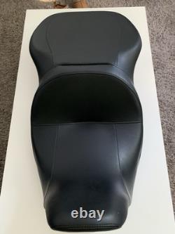 Harley Davidson Genuine Touring Seat Saddle Low P52000173 Harley Davidson Genuine Touring Seat Saddle Low P52000173