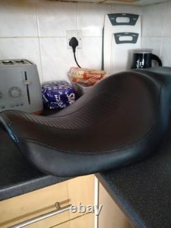 Harley Davidson Low Rider Seat (Dyna 04-05)