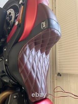 Harley Davidson M8 Softail Fat Bob 2018-21 Dual Seat Saddle OEM 52000322 9/23