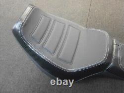 Harley Davidson M8 Softail Fat Bob 2018-21 Dual Seat Saddle OEM 52000322 9/23